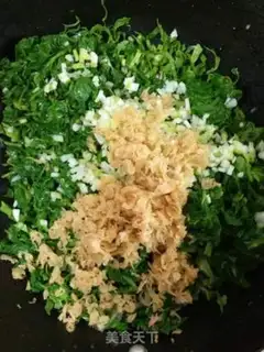 Make Spinach egg box step 2