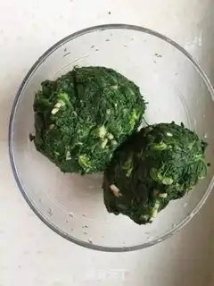 Make Scrambled eggs step 2