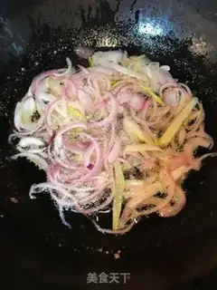 Make Onion noodles step 1