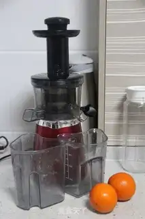 Make Fresh carrot orange juice step 2