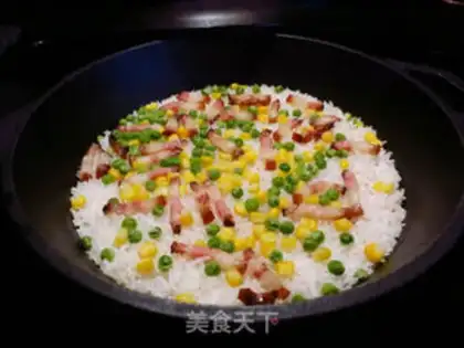 Make Iron pot pork rice step 3
