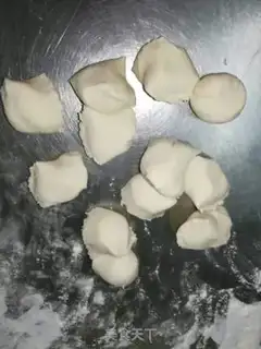 Make The egg box step 8