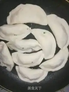 Make The egg box step 12