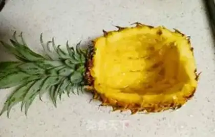 Make Pineapple rice step 0