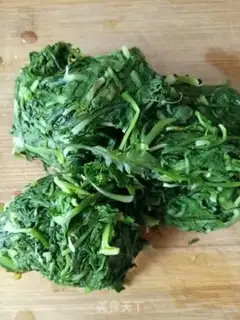 Make The veggie pie step 4