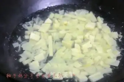 Make Winter high soup and vegetable noodles step 2