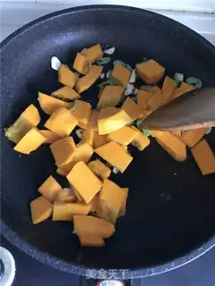 Make Shrimp-burned goldmelon step 4