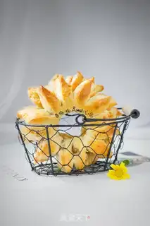 Make Little solar cheese bag step 12