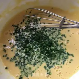 Make Garlic egg rolls step 5
