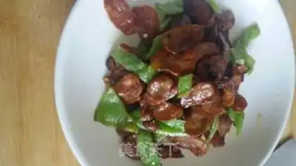Make Pepper fried sausage step 3