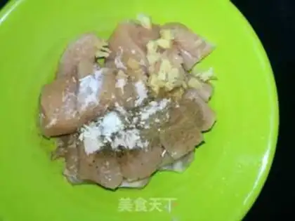 Make Spicy chicken and rice step 1