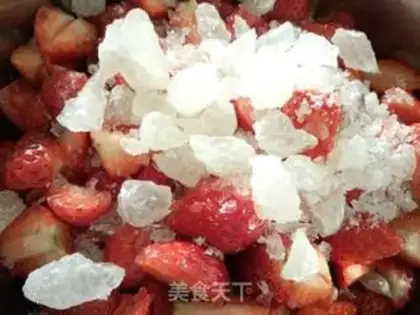 Make Strawberry sauce step 2