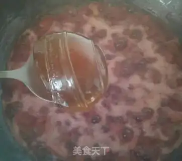 Make Strawberry sauce step 5