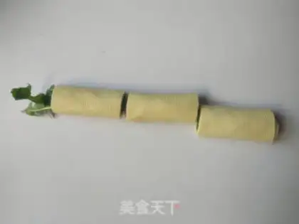 Make Bum-in rolls step 6