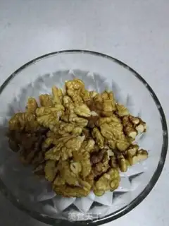Make walnut dates step 4