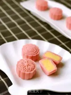Make Ice cream yellowcake step 17