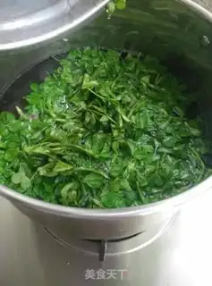 Make Cool twirl step 2