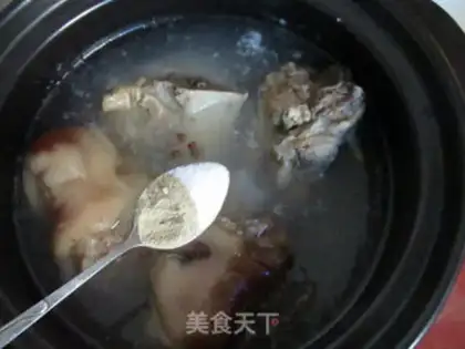Make Maran head pigbone soup step 6