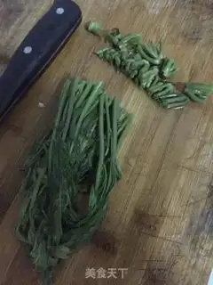 Make Fried eggs step 1