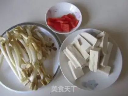 Make Peanut sprouts and tofu step 0