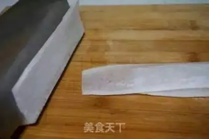 Make Honey crystal coral rolls step 1