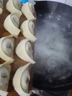 Make Maran screws and meat step 18