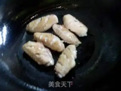 Make Chicken wings, mushrooms step 1