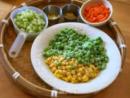Make Meat and vegetable grains step 0