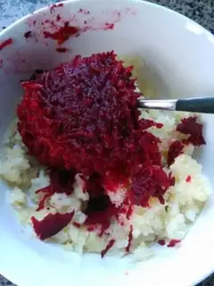 Make Russian red salad step 7