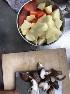 Make Potato beef step 0