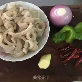 Make Home pig skin and onions step 2