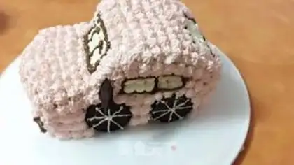 Make Car birthday cake step 7