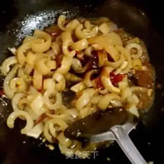 Make Home pig skin and onions step 6