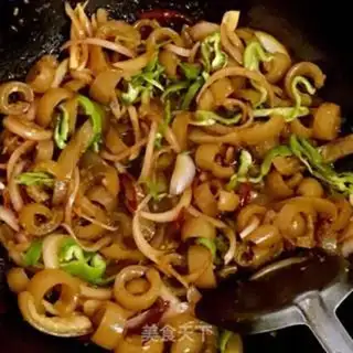Make Home pig skin and onions step 8