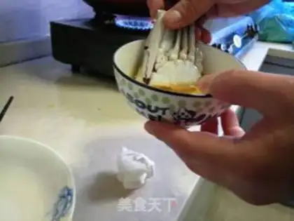 Make Fried sea crabs step 2
