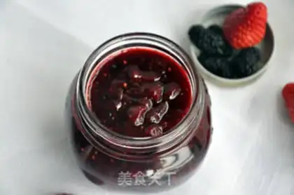 Make Strawberry saloon sauce step 9