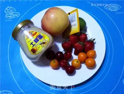 Make Honey fruit tea step 0