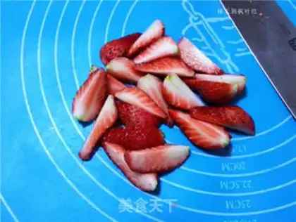 Make Honey fruit tea step 1