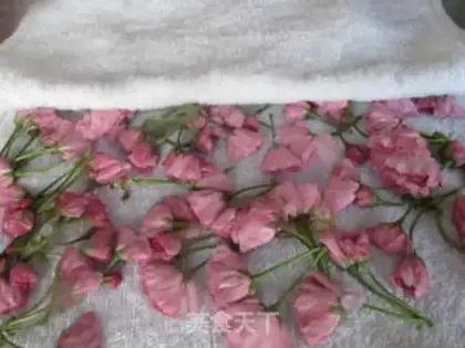 Make Salted cherry blossoms step 2