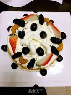 Make Strawberry blueberry fruitcake step 0
