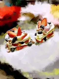 Make Strawberry blueberry fruitcake step 4