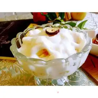 Make Banana date salad step 1