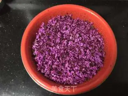Make Powdered purple flowers step 0