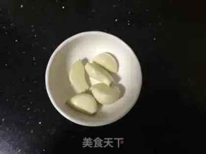 Make Powdered purple flowers step 5