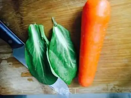 Make Carrot greens step 0