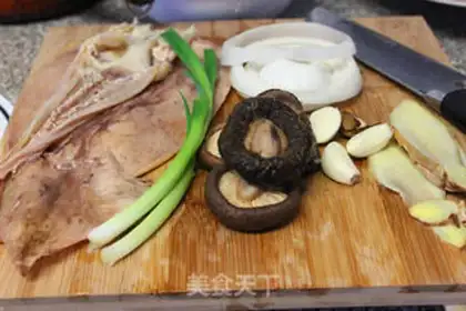 Make A duck of mushroom squid step 1