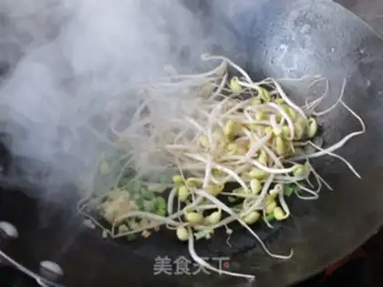 Make Pork egg soup step 3