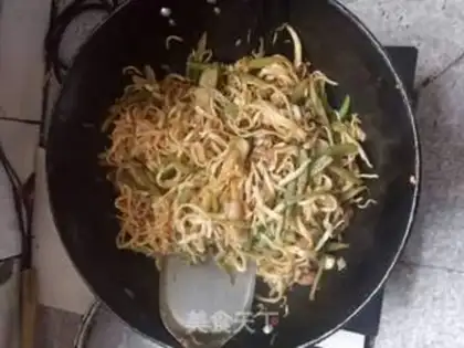 Make Shanxi meat noodles step 10