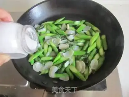 Make Lily step 5