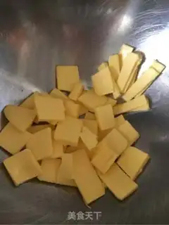 Make A pound cake of clot nuts step 2
